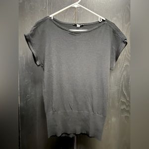 T TAHARI black size S black short sleeve shirt